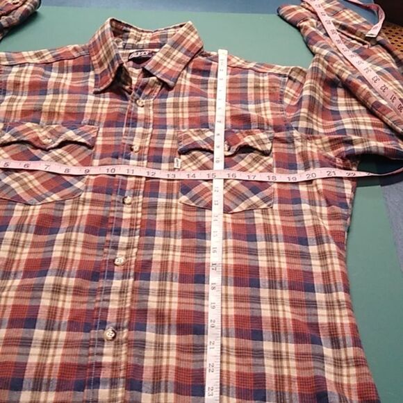 Levi's Cotton Men's LG Regular Fit Button down collared Blue and Red stripe - Picture 6 of 8